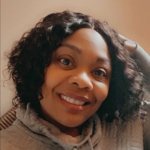 Meet your Posher, Raye